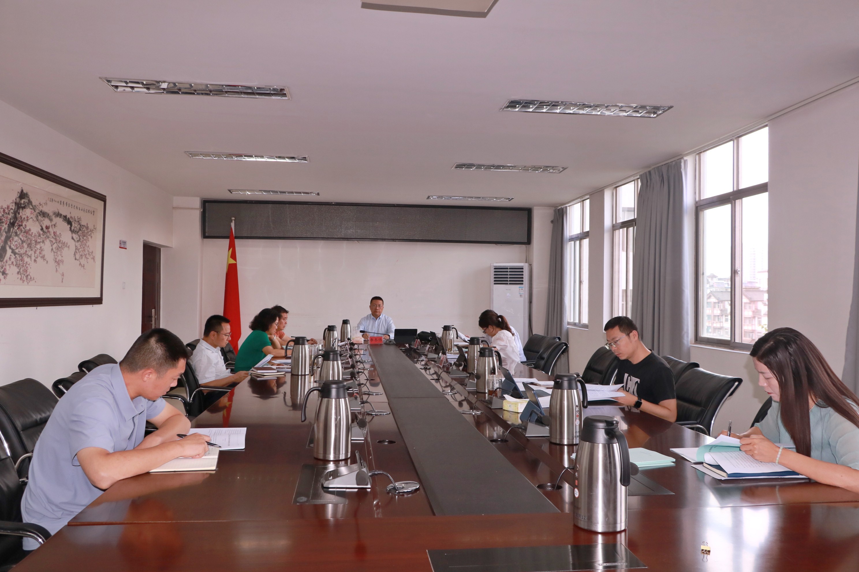 楚雄州人力资源和社会保障局党组理论学习中心组举行2025年第八次集中学习暨州人力资源和社会 保障局党组班子开展深入贯彻中央八项规定精神学习教育第五次专题学习